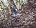 Gegen den Federweg und die Geometrie der Down-Country-Bikes hat das Wilier aber auch mit Tele-Stütze keine Chance.