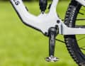 Der Maxon Bikedrive Air wiegt 2,02 Kilo und fällt sehr kompakt aus. 