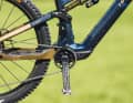 Einen bulligen Tretlagerbereich sucht man bei Fazua-Bikes vergeblich. Der Ride 60 kann super schlank integriert werden.