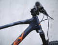 Farblich bietet Ridley das Probe RS in blau-grau...