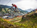 Fette Jumps: Neben krassen Hindernissen in den Anstiegen bot die WM-Strecke in Les Gets auch bergab jede Menge Action.  Der drittplatzierte Schweizer Joris Ryf konnte mit viel Luft  unterm Reifen auf dem Bikepark-Parcours gut umgehen.