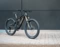 Das Amflow PL Carbon: DJI Avinox // 600 oder 800 Wh // 29 Zoll // 160/150 mm Federweg // 19,7 kg mit Pedalen.