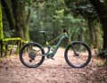 Mit dem Moterra SL präsentiert Cannondale eine eigene Version des Light E-MTB Konzepts: Volle EP801 Power, 600 Wattstunden, unter 20 Kilo.
