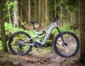 Made for Racing: Mit dem Strive:On CFR hat Canyon ein Bike für Fans der schnellen Linie gebaut. Das besondere: Die komfortable Abstimmung, die auf langen Strecken Ermüdung vorbeugen soll.