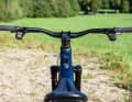Sieht so das cleanste E-MTB-Cockpit der Branche aus? Zumindest könnten die beiden kabellosen Pods des Sram Eagle Powertrain auch an einem unmotorisierten Mountainbike verbaut sein, für Schaltung und Teleskopstütze.