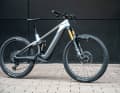 Das Raymon Tarok mit dem neuen ZF Antrieb zielt auf Full Power und E-Enduro Einsatz.