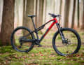 Wo ist das E-Bike? Eine dermaßen schlanke Silhouette hatte ein E-Mountainbike noch nie! Rotwilds R.X 275 macht´s möglich.