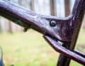 Anders als beim optisch ähnlichen Supercaliber von Trek lenkt Specialized den Dämpfer beim Epic World Cup über eine kleine Wippe an.