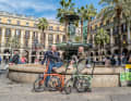 Auf kleinen Rädern durch die große Stadt. Die Metropole Barcelona lässt sich per Rad bestens erkunden.