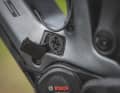 Der Ladeport sitzt beim Copperhead Evo AM direkt über dem Motor.
