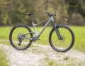 Wie Sie sehen, sehen Sie Nichts: Das Scott Spark 920 TR verbirgt seinen Dämpfer im Rahmeninneren.