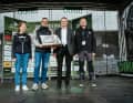 Das 25. BIKE Festival in Willingen ist eröffnet. Auf dem Foto v.l.: Gitta Beimfohr (Redakteurin BIKE), Tim Ramms (Geschäftsführer Delius Klasing Verlag), Thomas Trachte (Bürgermeister Gemeinde Willingen) und Matthias Schäfer (Projektleiter Green Trails).