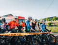 Die Teilnehmer des BIKE Marathons vor dem Start.