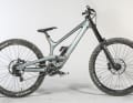 YT Tues mit Mark 4 Update: Vollcarbon-Rahmen, wahlweise 29er- oder Mullet-Setup, maximal variable Geometrie.