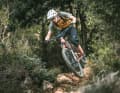 Testfahrer Thomas Weschta kommt in den Genuss der herausragenden Abfahrtsleistung des Evil Wreckoning.