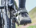 Die Kernkompetenzen von guten MTB-Schuhen: gute Kraftübertragung, Schutz vor Felskontakt, Grip und Komfort auf Schiebepassagen.