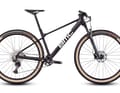 Der hochwertige Carbonrahmen des BMC Twostroke 01 Five bietet eine gute Basis, um später auch einige Teile aufzurüsten.