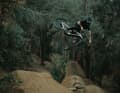Für Vollgas-Missionen und Bikepark. Mit Heavy-Duty-Ausstattung ab Werk und viel Federweg ist das Moterra LT für extreme Einsätze ausgelegt.