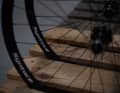 Mit dem C33G präsentiert Syntace einen neuen Carbon-Laufradsatz für Allmountain, Enduro, Downhill und E-MTB.