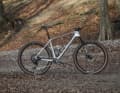 In der Topausstattung bringt das neue Canyon Exceed 10,3 Kilo (ohne Pedale) auf die Waage.