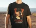 Checkt das Shirt von Clemens. Motto: I’ll be Back. Denn beim ersten Rampage-Auftritt, crashte Clemens bei einem Riesensprung. Übrigens: Der Österreicher spricht genau so Englisch wie Arni Schwarzenegger. Daher könnte das Motiv nicht passender sein.