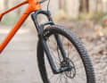 Die Rockshox Recon stammt nicht unbedingt aus dem Hochglanz-Regal. Die Sensibilität konnte uns überzeugen, der Gegenhalt der Dämpfung leider nicht.