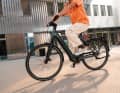 Das innovative Dual-Motor-System kombiniert eine elektrische Unterstützung mit einer stufenlosen, automatischen Gangschaltung