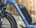 Der Aufsetzakku am Diamant punktet mit unkomplizierter Entnahme und hält das Gewicht des Bikes niedrig.