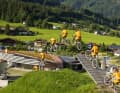 Der Bonerlog vor der Talstation in Leogang besitzt eine Grusel-Optik: der Absprung wirkt senkrecht. Ist aber leichter zu springen als gedacht. 2 - Gruselfaktor 3/6