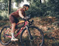 Rahmentasche und Oberrohrtasche der Fjll Räven x Specialized Bikepacking-Kollektion.