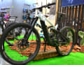 Auf der Taipeh Cycle Show - Asiens größter Fahrradmesse - zeigt Kind Shocks (KS) einen Prototypen einer Federgabel.