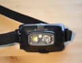 Die Ledlenser HF4R Core Stirnlampe ist klein, robust und super leicht: 72 Gramm.