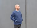 Das Norrøna tamok Alpha 90 Crewneck Sweatshirt ist unfassbar leicht und dennoch herrlich warm.