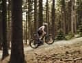 Bei langen Anstiegen und Marathons soll neben dem leichten Gewicht auch der steile Sitzwinkel des 29 Zoll Hardtails punkten.