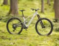 Das Sly ist Mondrakers günstigstes Light-Bike und kommt mit Alu-Rahmen aber aufwändigem Hinterbau.