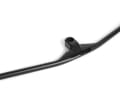 Mit einer Breite von 760 mm sowie einem Backsweep von 9° und einem Upsweep von 5° wird Stabilität auf technischen Trails angestrebt.