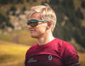 Evil Eye Pathline Air Pro: Outdoor-Sportbrille mit verbesserter Belüftung. Mit zwei Filter-Technologien verfügbar. LST-Filter (kontrastverstärkend): 249 Euro. Vario-Filter (selbsttönend): 329 Euro.