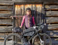 Auf ihrem Blog www.bikepackers.de berichtet  Sara Hallbauer regelmäßig detailliert von ihren jüngsten  Bikepacking-Abenteuern. Nachmachen erlaubt!