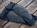 Rutschfest: Rapha Trail Knee Pads sitzen prima.