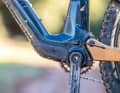 Fazua Ride 60: Der neue Ride 60 von Fazua schafft einen erstaunlichen Spagat. Er ist verhältnismäßig stark und dennoch kompakt und leicht. Noch dazu gehört er zu den leisesten Antrieben und beweist mit 430 Wh eine gute Ausdauer. Top Allrounder zwischen den Extremen.
