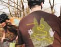Die Kollektion umfasst neben Shirt und Longsleeve auch Hoodies und ein Polo-Shirt