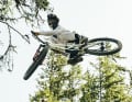 Deutschlands wohl bester Slopestyler Erik Fedko tauscht Dirtbike gehen Big-Bike und lässt's krachen.
