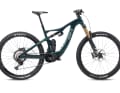 Die Enduro-Variante wurde auf 160 Millimeter Federweg hochgepusht. Außerdem ist der Reach um drei Millimeter länger.