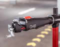 Der Ausleger wurde deutlich massiver designt und packt auch locker schwere E-Bikes