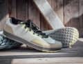 Der Fizik Gravita Versor Flat ist die leichtere Trail-Variante im Sortiment der Italiener mit flachem Schnitt und robustem Material