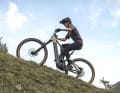 Mit 800er PowerTube-Akku und kräftigem Bosch CX ist das Flame für lange Touren mit steilen Auffahrten gerüstet.