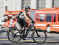 Schneller als das Auto, schadstoffärmer als der öffentliche Nahverkehr: S-Pedelecs könnten die Verkehrswende vorantreiben – und eine Bereicherung für den Einzelnen sein.