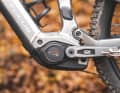 Endlich klapperfrei: Der neue Bosch-Motor ist leiser und klappert nicht mehr. Auf dem Trail fährt das Jam² angenehm auf Flüsterkurs. So leise sind E-MTBs sehr selten.