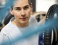"Tubeless  war ein echter  Meilenstein.  Das hat gleichzeitig  die Pannensicherheit, den Rollwiderstand  und – durch den  möglichen niedrigen Druck – den Grip  verbessert." Das sagt Robert Mennen, PM Bikereifen bei Schwalbe.