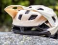 Der neue Speedframe verfügt über einen breiten Lufteinlass an der Front und ein Goggle-taugliches Visier